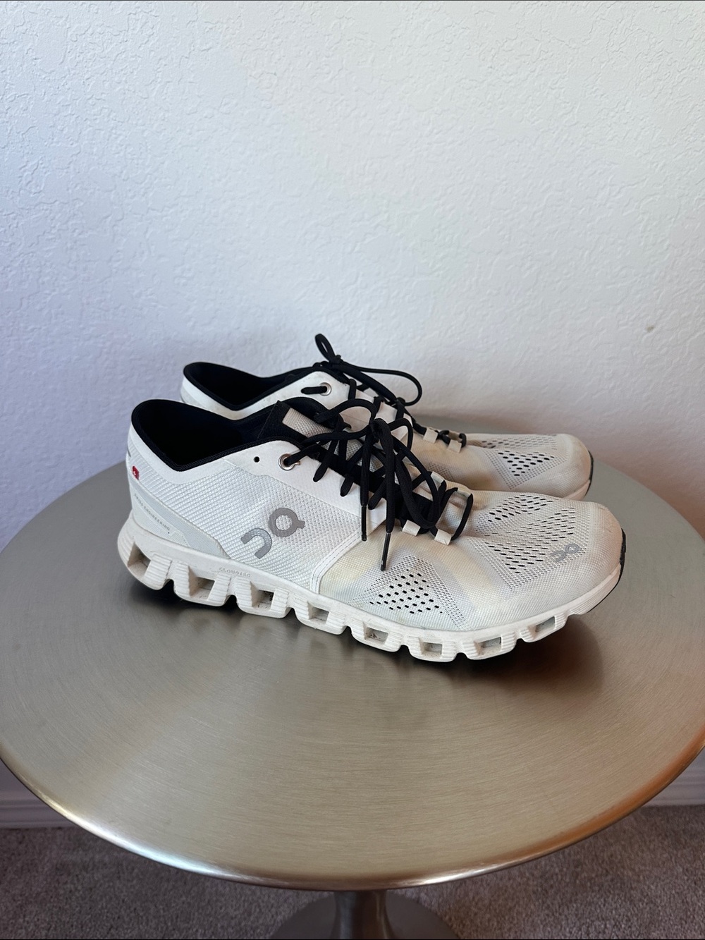 On Running Men’s Cloud White/Black Athletic Shoes